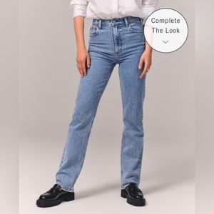 NWT Abercrombie and Fitch Ultra High Rise 90s Straight Jean Size 31 Long